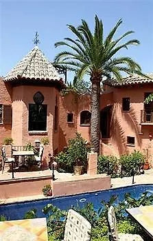 Hotel Amanhavis Benahavís 3*,